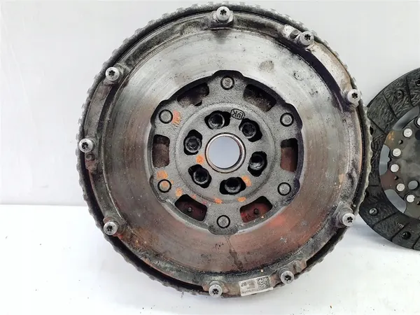 RENAULT DACIA NISSAN 1.2 TCE Conjunto de Embreagem DMF image 4