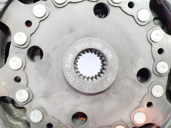 RENAULT DACIA NISSAN 1.2 TCE Conjunto de Embreagem DMF image 7