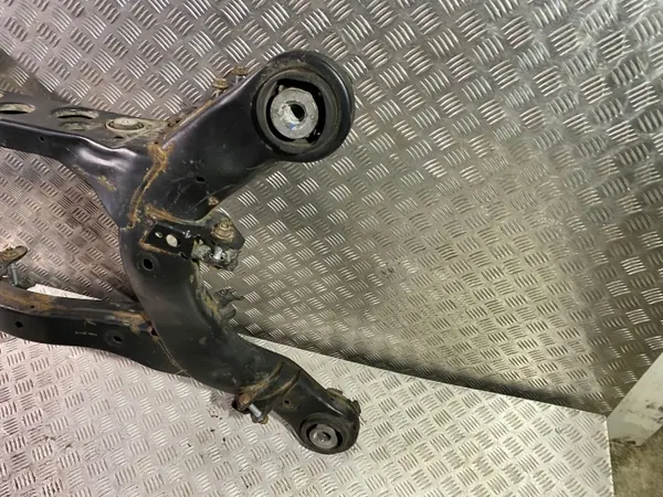 Cadre auxiliaire arrière Mercedes-Benz GL X166 OEM A1663503100 image 3