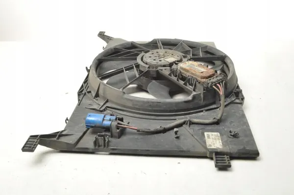 Mercedes radiateurventilator OEM A1695002693 - Gebruikt image 3
