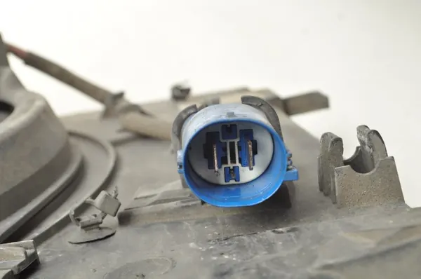 Mercedes radiateurventilator OEM A1695002693 - Gebruikt image 4