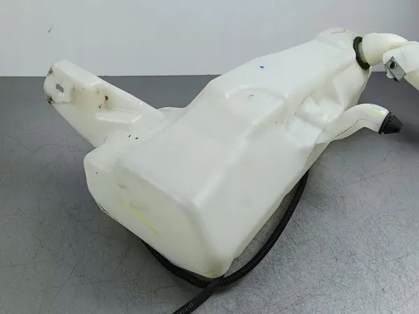 Réservoir de lave-glace Ford Escape 2022 LJ6B17B613BB image 3