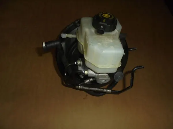 Servo de frein d'occasion OEM 6785648 pour BMW E90 image 3
