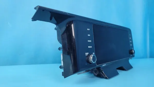 KIA SORENTO IV Radio Navigation Display OEM 96560-P4420 image 5