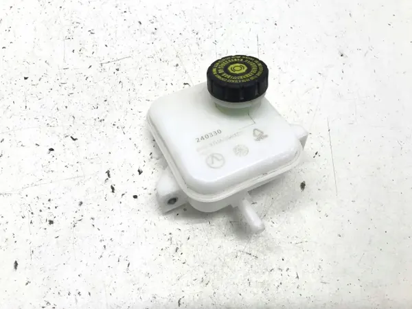 Remvloeistofreservoir BYD OEM STHA-3540020 image 2