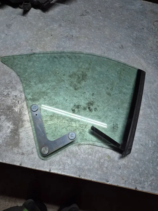 Audi S5 Takakorilas OEM 8P7845458 Vasen puoli image 2