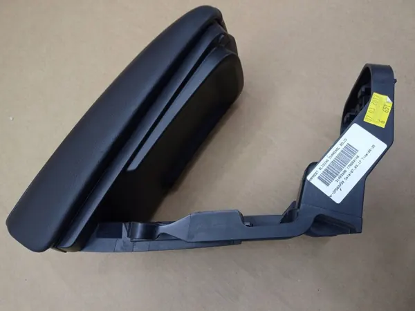 Volvo V40 tunnel armstöd OEM 31403336 - Läder image 4
