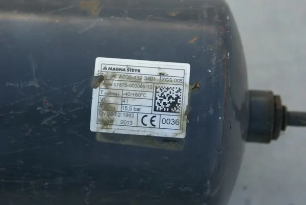 Réservoir d'air A0064323401 image 2