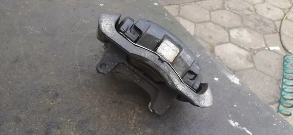 Vasen etujarrusatula Audi A4 S4 B7 image 2