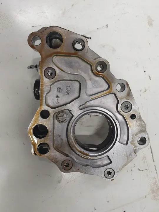 Bomba de óleo Mazda OEM Z6 4car para 1.6 16V image 4
