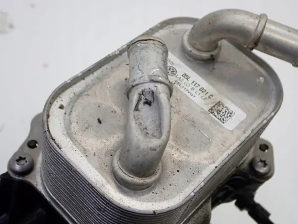 Oljefilterfäste OEM 05L115389AH VW Tiguan II image 6