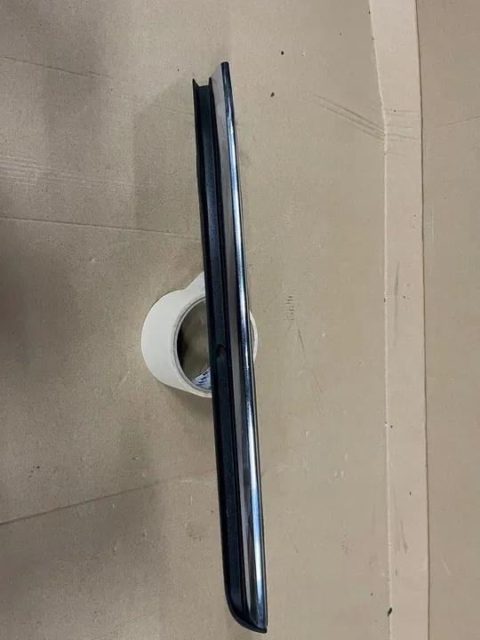 Etupuskuri Trim Oikea Chrome VW Golf VII image 2