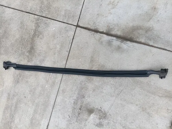 Joint de toit arrière Jeep Wrangler JK 2014-2018 OEM 78001385 image 1