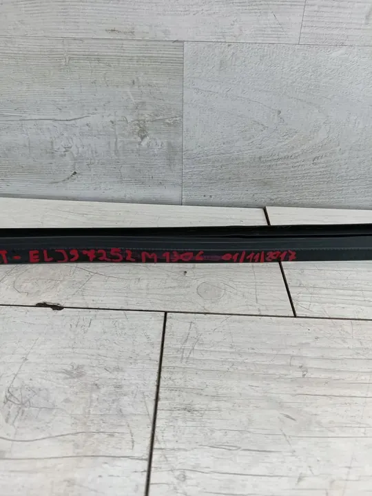 Joint de toit arrière Jeep Wrangler JK 2014-2018 OEM 78001385 image 3