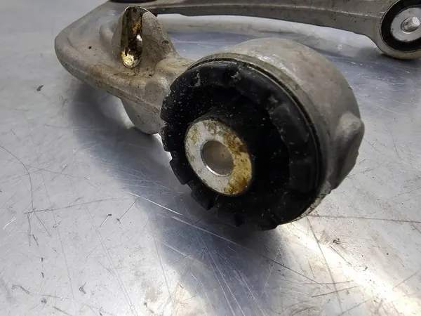 VOLVO XC60 II 2017+ Braccio Superiore Destro 31360633 image 3