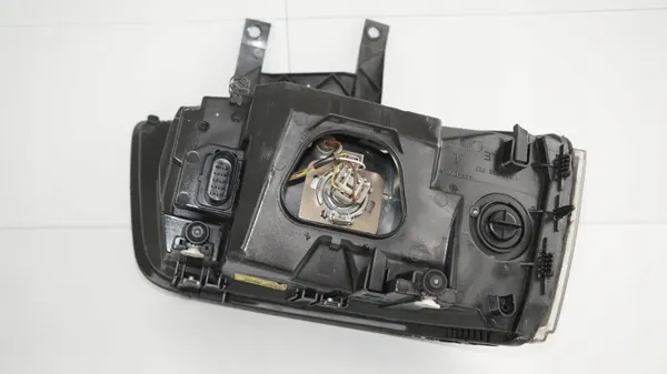 Farol esquerdo dianteiro VW Transporter T5 03-09 OEM image 6