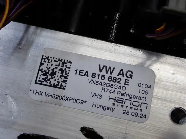 Válvula de expansión AC OEM 1EA816682E para VW ID7 image 4