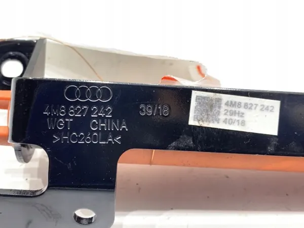 OEM 4M8827242 takaluukun vastapaino Audi Q8:lle image 3
