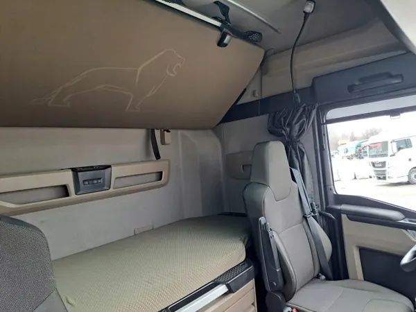 MAN TG3/TGX/GM/XLX makuuhytti OEM x - Käytetty image 10