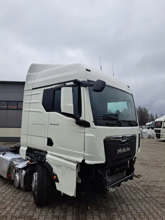 MAN TG3/TGX/GM/XLX makuuhytti OEM x - Käytetty image 6