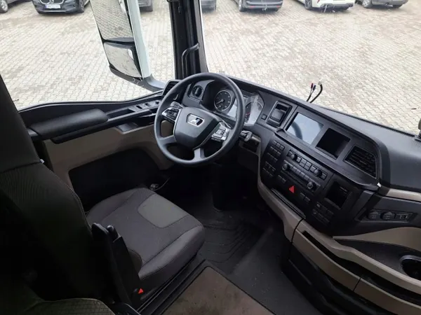 MAN TG3/TGX/GM/XLX makuuhytti OEM x - Käytetty image 9