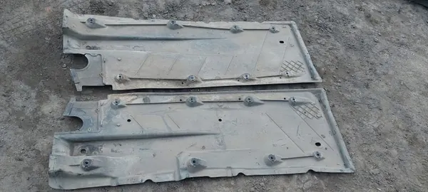 Alustasuojus VW Golf VI Octavia II OEM 1K0825202BG image 5