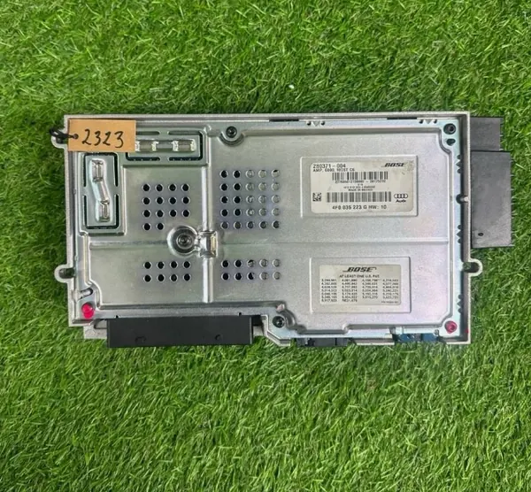Audi A6 C6 Radiovahvistin OEM 4F0035223G image 3