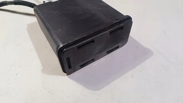 Filtro de carvão de vapor de combustível Hummer H2 V8 6.0 2003- image 2