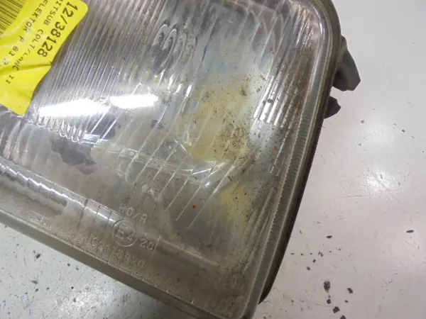 MITSUBISHI COLT II C10 Reflector de faro derecho OEM image 2
