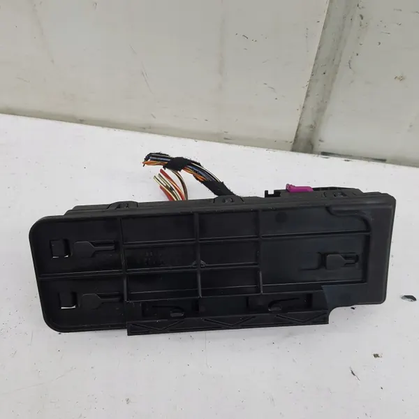 Módulo de maletero OEM 5Q0959107 para Volkswagen Passat B8 image 3
