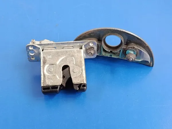 OPEL CORSA C LIFT Baklucka Lås 90534769 Ställdon image 3