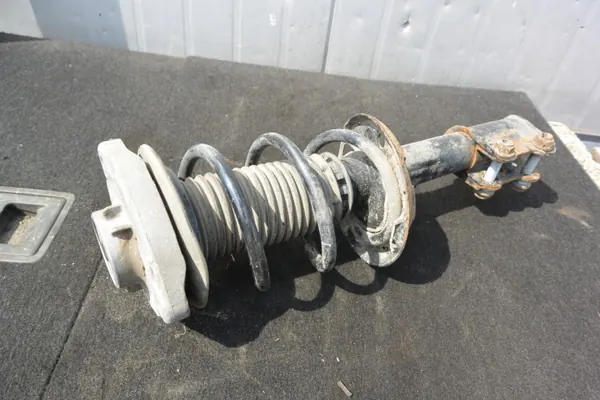 Suspensión delantera derecha OEM A2463230020 Mercedes-Benz image 8