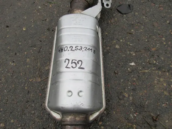 Gebruikte Audi OE midden demper OEM 4H0253211E image 10