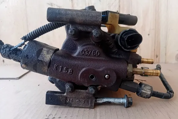 Brandstofpomp Citroen C5 Land Rover Jaguar 2.7 HDI 4S7Q-9B395-AL image 6