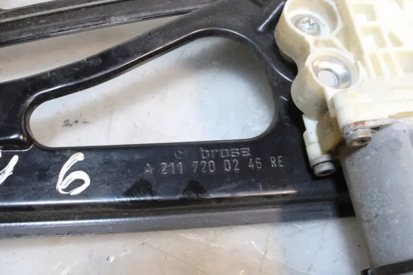 Mecanismo de Janela Dianteira Direita Mercedes E-Class W211 image 8