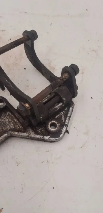 Daewoo Servopumpenhalterung OEM 060359 image 7