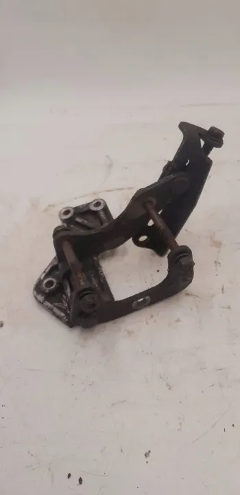 Daewoo Servopumpenhalterung OEM 060359 image 8
