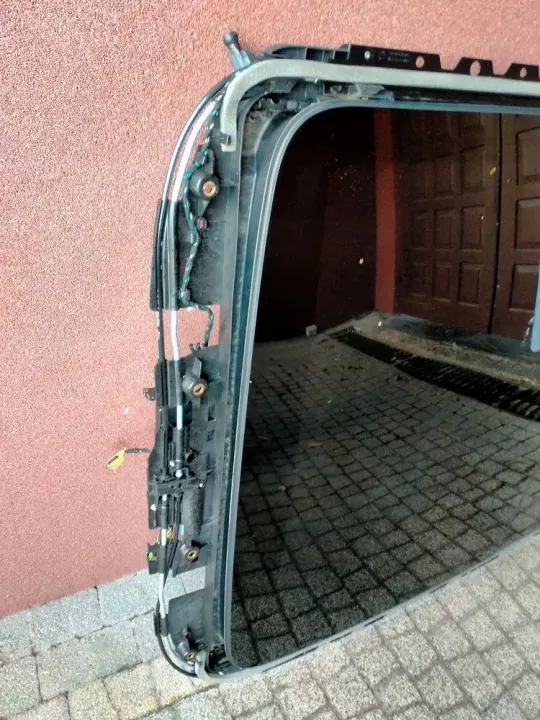 Audi Q7 Panoramakatto OEM 310126173915 - Käytetty image 3