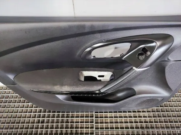 Panel de Puerta Delantera Izquierda OEM AOP43236 Renault Kadjar image 3