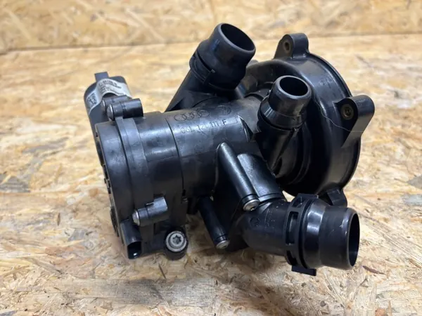 Thermostat Audi OEM 06L121111F - État Utilisé image 4