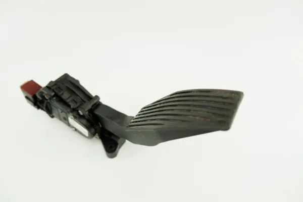 Gaspedaalpotentiometer OEM 9186724 voor Opel image 5