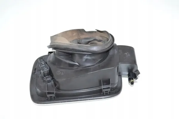 BMW X1 F48 Brandstofklep OEM 7359171 - Gebruikt image 3