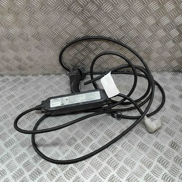 Cable de carga batería Nissan 296905SH0A - Usado image 3