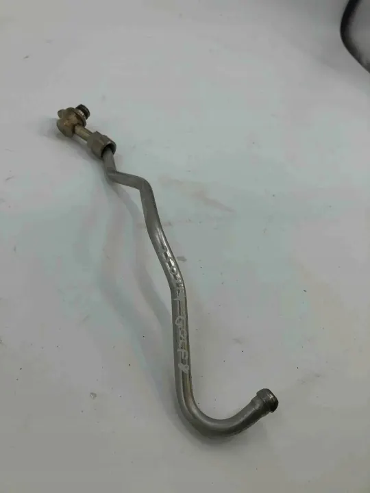 VW Turbo-Schmierleitung OEM 05L145771D Gebraucht image 3
