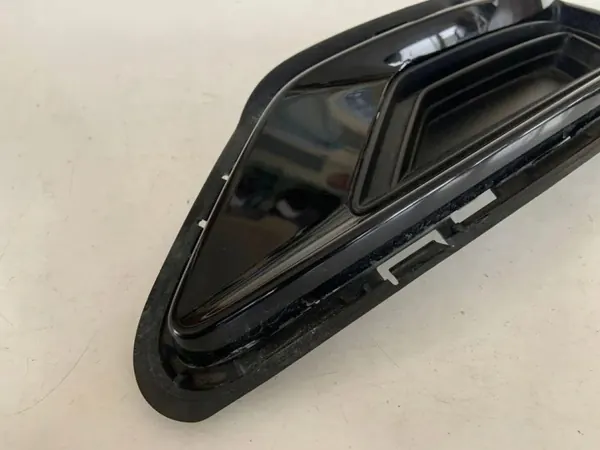 Punta de escape Audi OE usado OEM 4M8807319A image 9