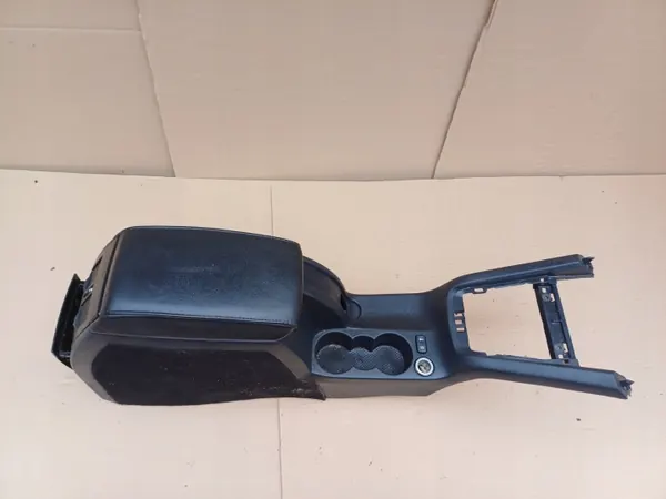 Läderarmstöd OEM PODŁOKOKTII för Skoda Octavia II image 2