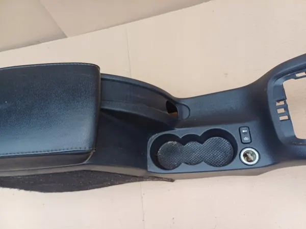 Läderarmstöd OEM PODŁOKOKTII för Skoda Octavia II image 3