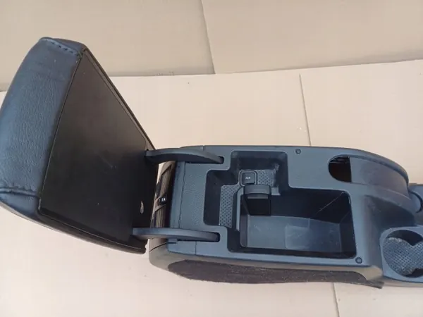 Läderarmstöd OEM PODŁOKOKTII för Skoda Octavia II image 8