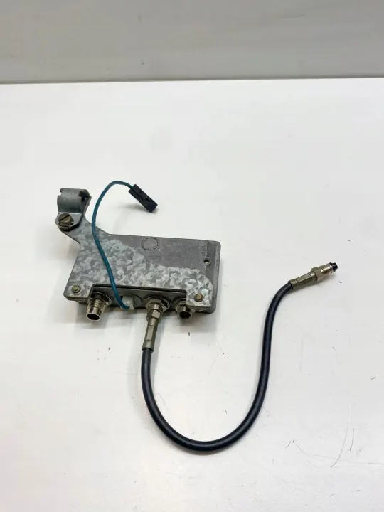 Antennförstärkare OEM 822932011 för Mercedes-Benz SL image 4