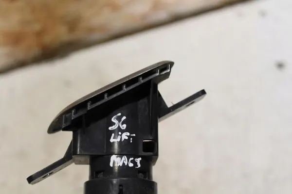 Cache lave-phare droit avant SG LIFT Subaru image 6